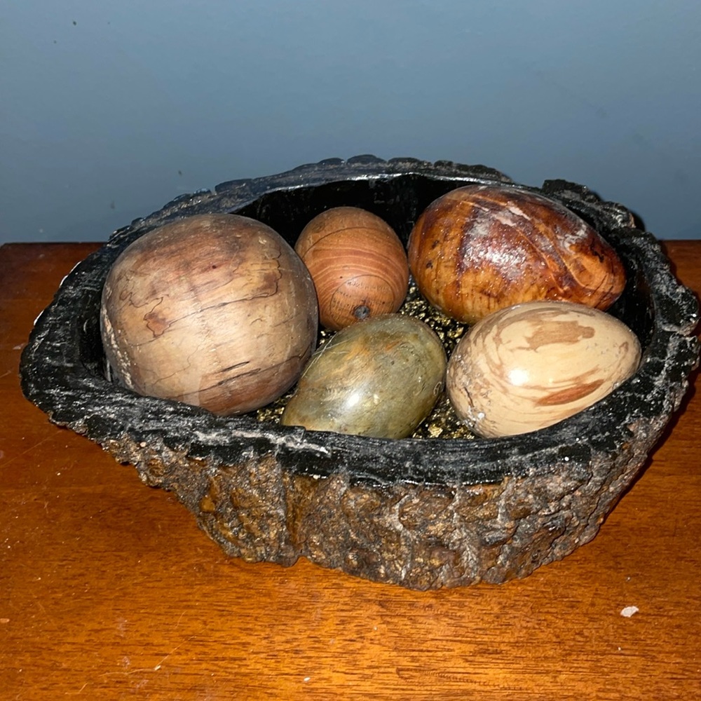 Wooden bowl and decorative eggs